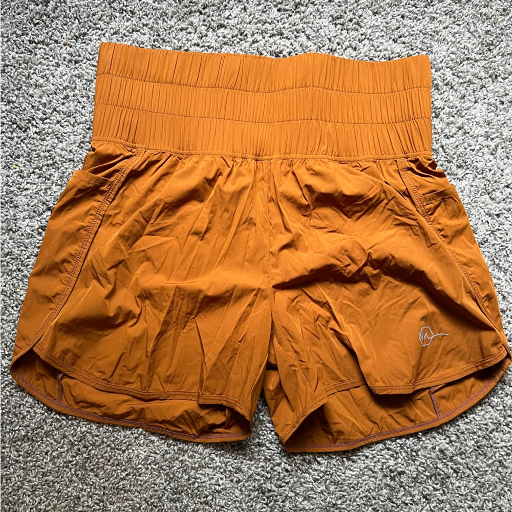 Maven Thread XXL Trainer Shorts - Caramel. NWOT